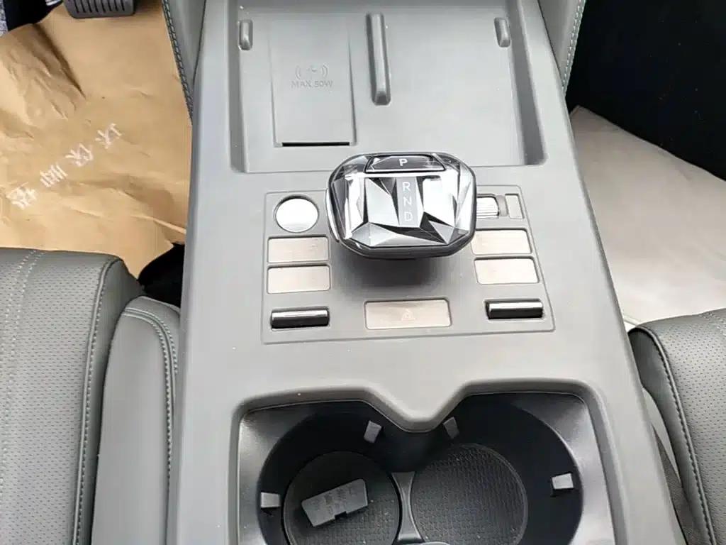 Song L DM-i 2025 Smart Driving Edition 160km/h Superior Model — миниатюра 14