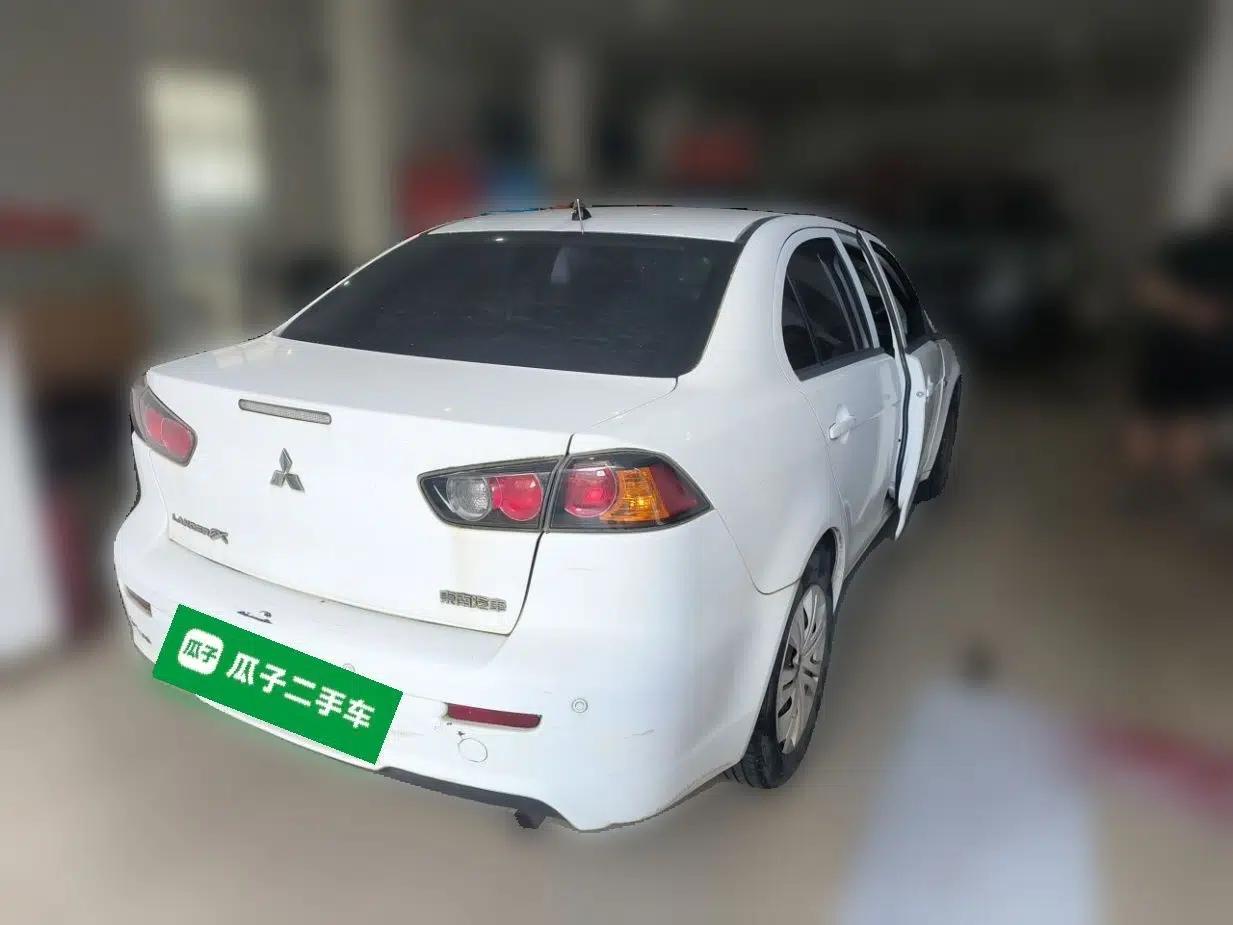 Mitsubishi Lancer EX 2013 Style Edition 1.6L Manual Classic Model — миниатюра 6