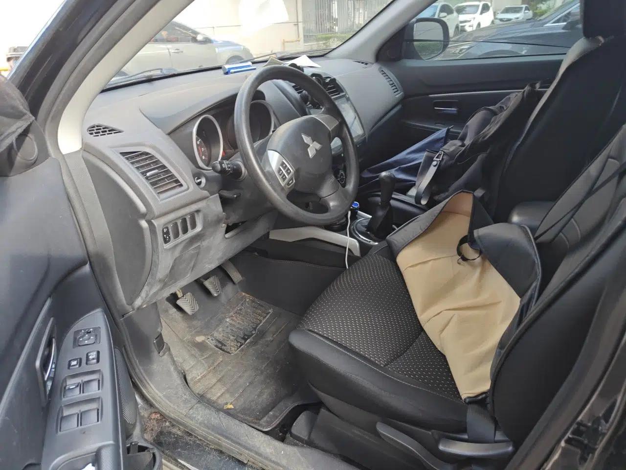Mitsubishi ASX 2013 1.6L Manual Two-Wheel Drive Standard Edition — миниатюра 19