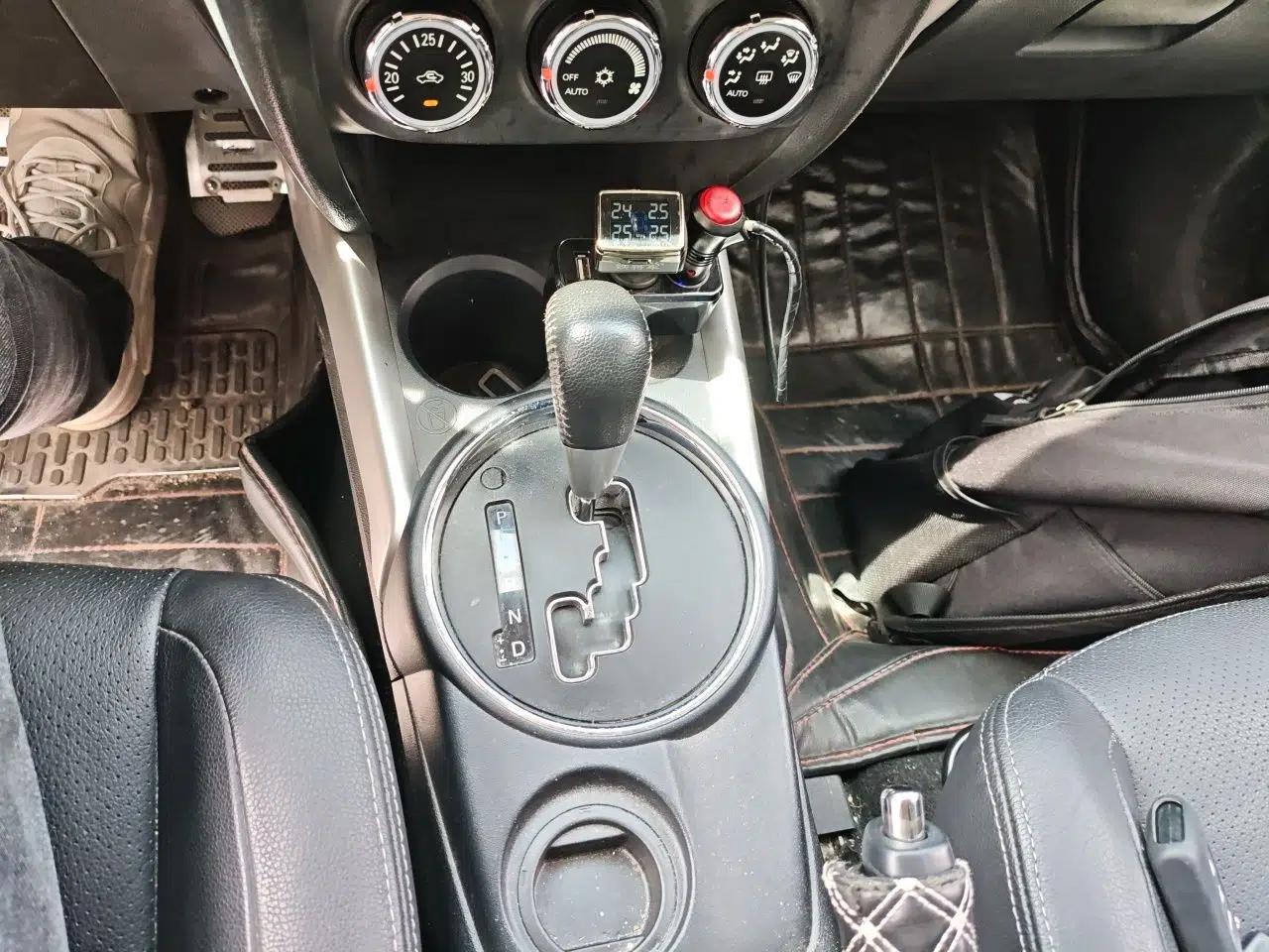 Mitsubishi ASX 2013 2.0L CVT Two-Wheel Drive Luxury Edition — миниатюра 14