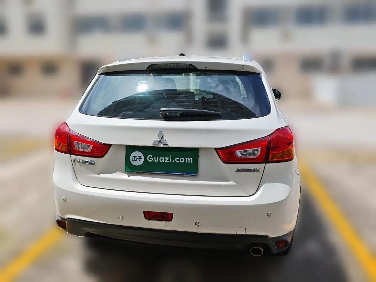 Mitsubishi ASX 2013 2.0L CVT Two-Wheel Drive Luxury Edition — миниатюра 5