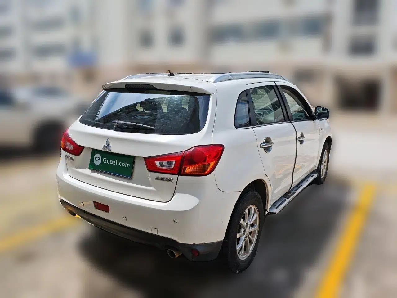 Mitsubishi ASX 2013 2.0L CVT Two-Wheel Drive Luxury Edition — миниатюра 6