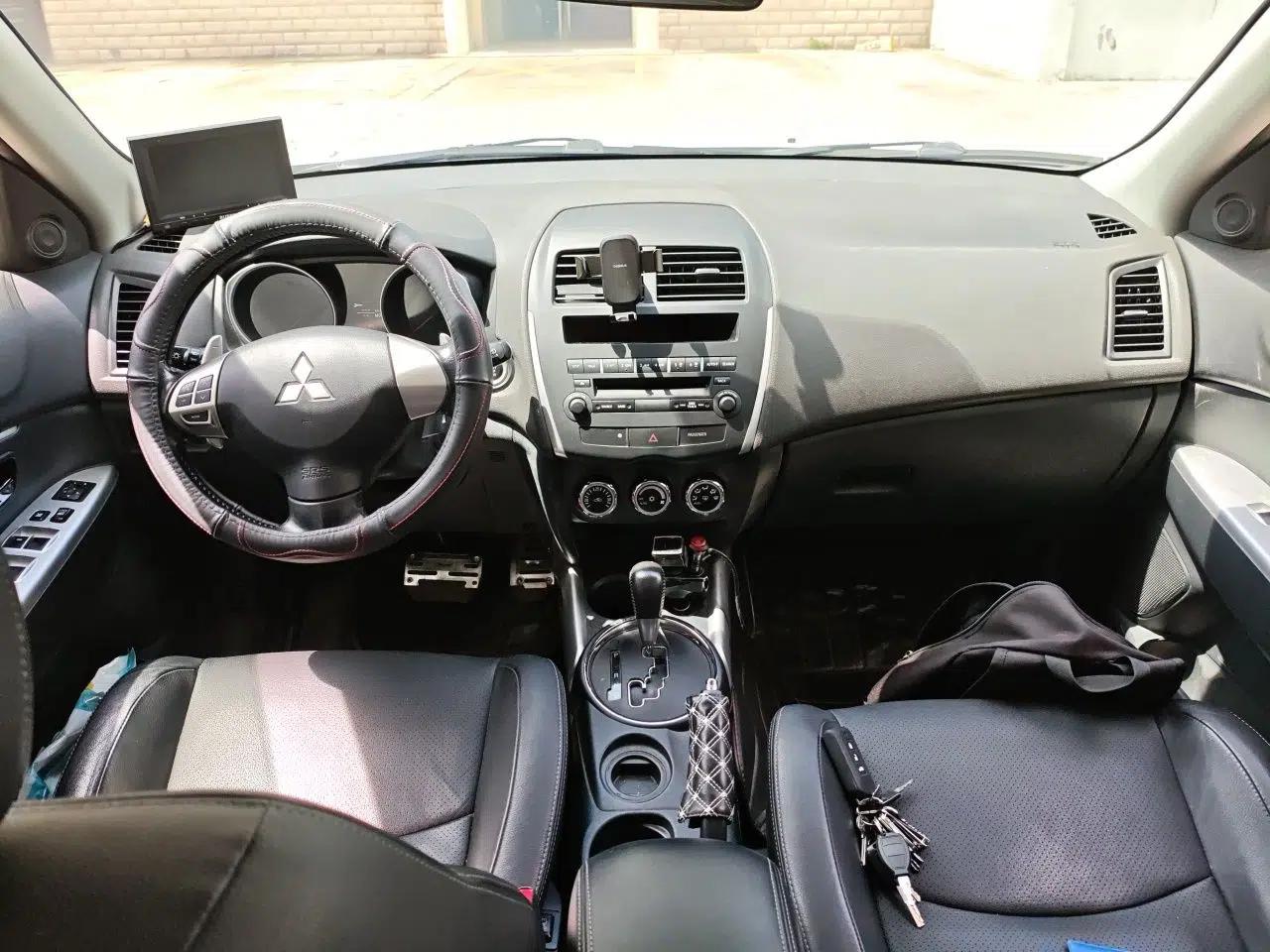 Mitsubishi ASX 2013 2.0L CVT Two-Wheel Drive Luxury Edition — миниатюра 9