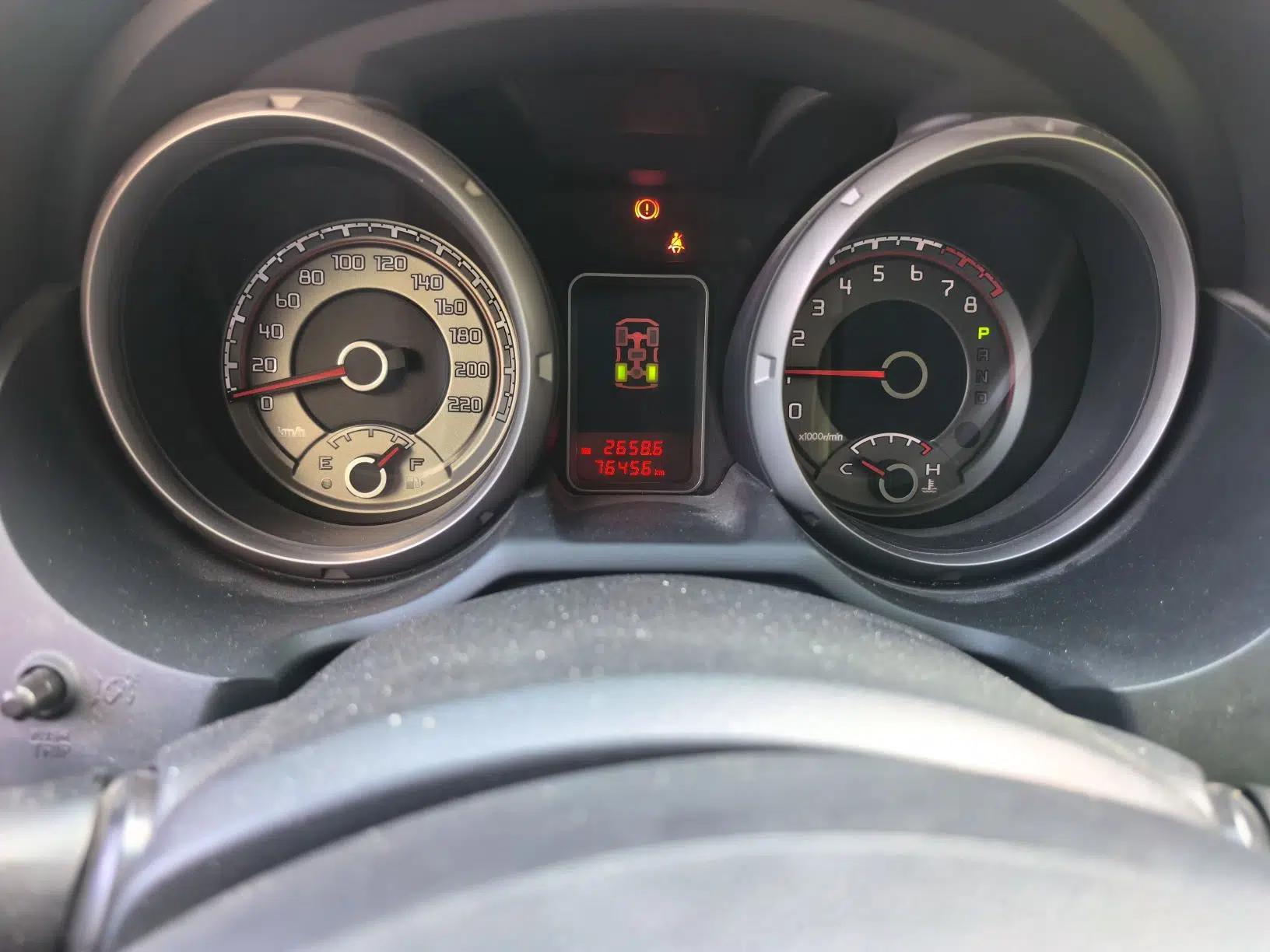 Mitsubishi Pajero Innova Pajero 3.8L Automatic Gasoline with Sunroof — миниатюра 12