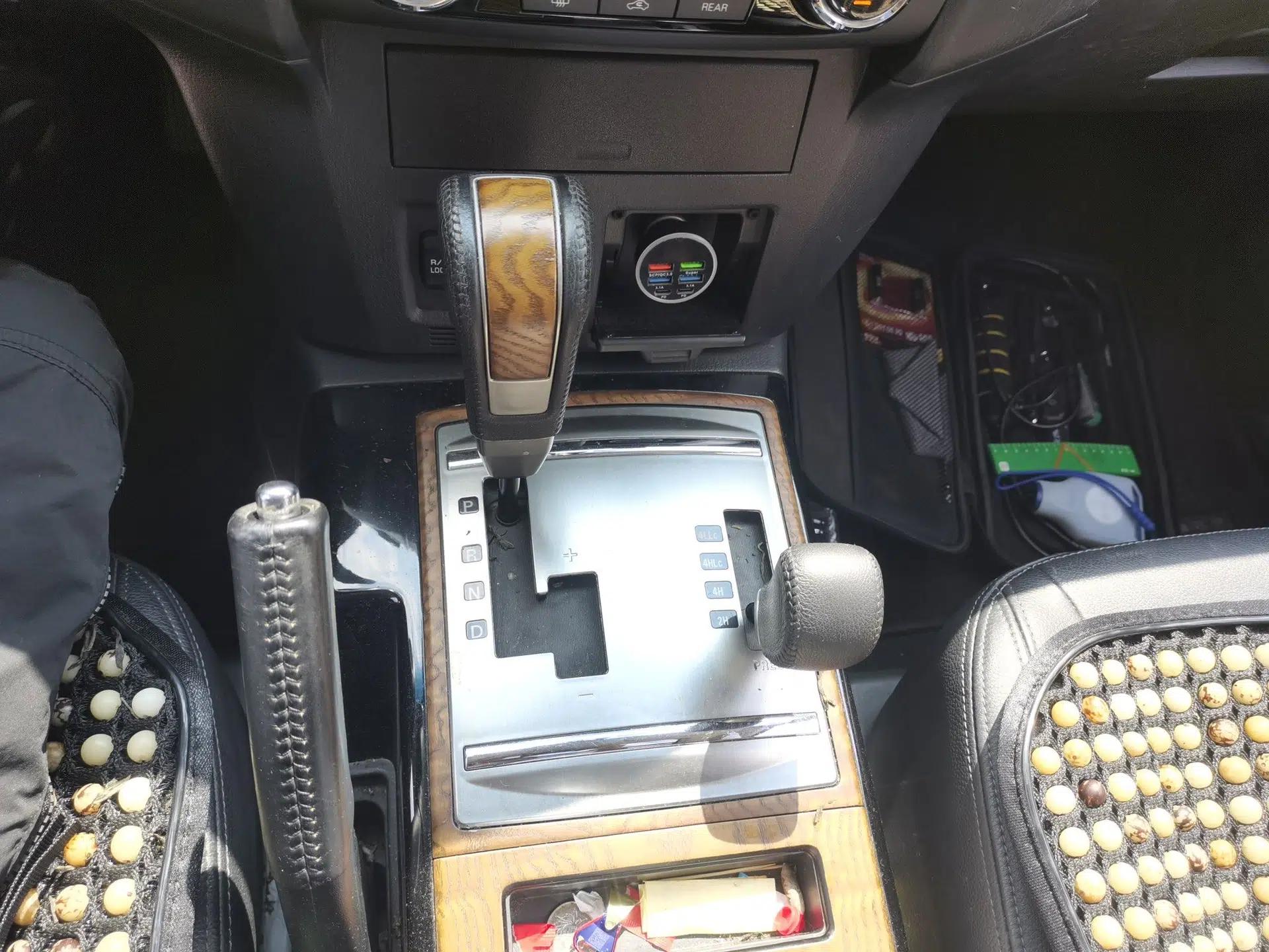 Mitsubishi Pajero 2016 3.0L Automatic Prestige Version China V Standard — миниатюра 14