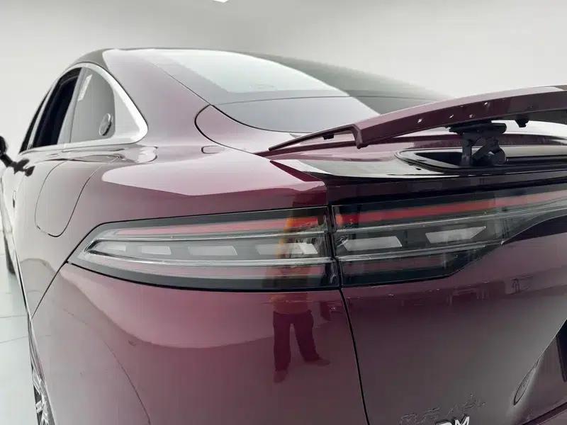Fengyun A9L 2025 All-Wheel Drive High-Performance Peak Edition — миниатюра 13
