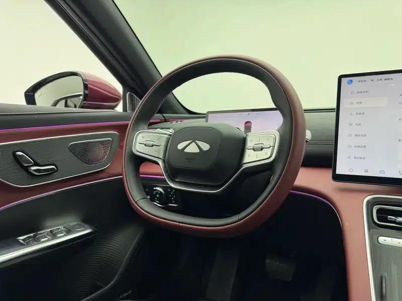 Fengyun A9L 2025 All-Wheel Drive High-Performance Peak Edition — миниатюра 16