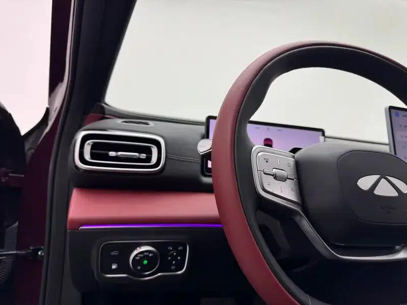 Fengyun A9L 2025 All-Wheel Drive High-Performance Peak Edition — миниатюра 18