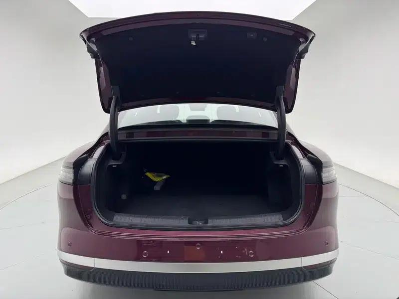Fengyun A9L 2025 All-Wheel Drive High-Performance Peak Edition — миниатюра 28