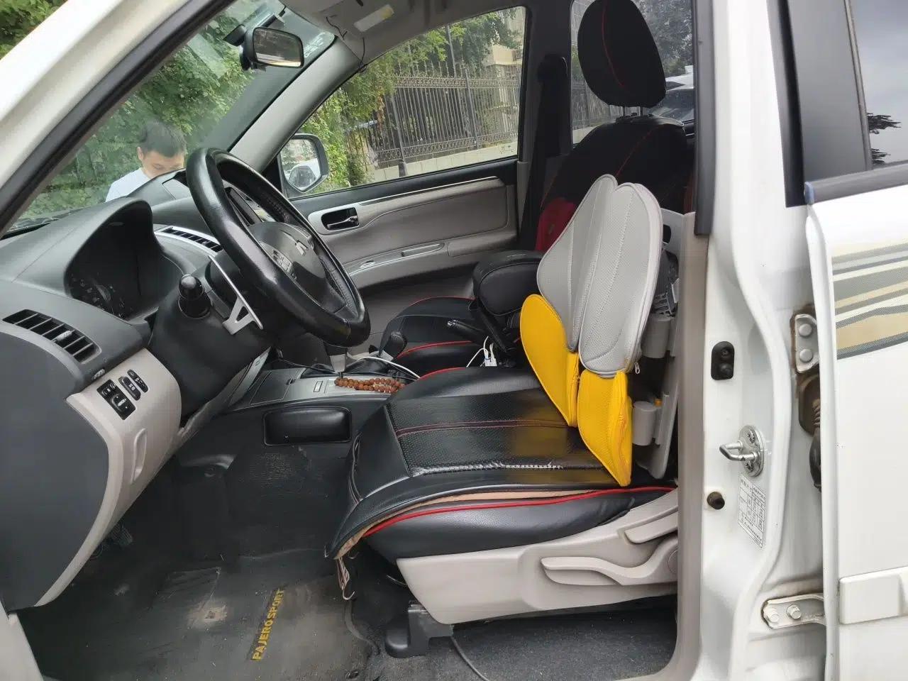 Mitsubishi Pajero Sport 2013 3.0L Automatic 4x4 Executive Edition — миниатюра 15