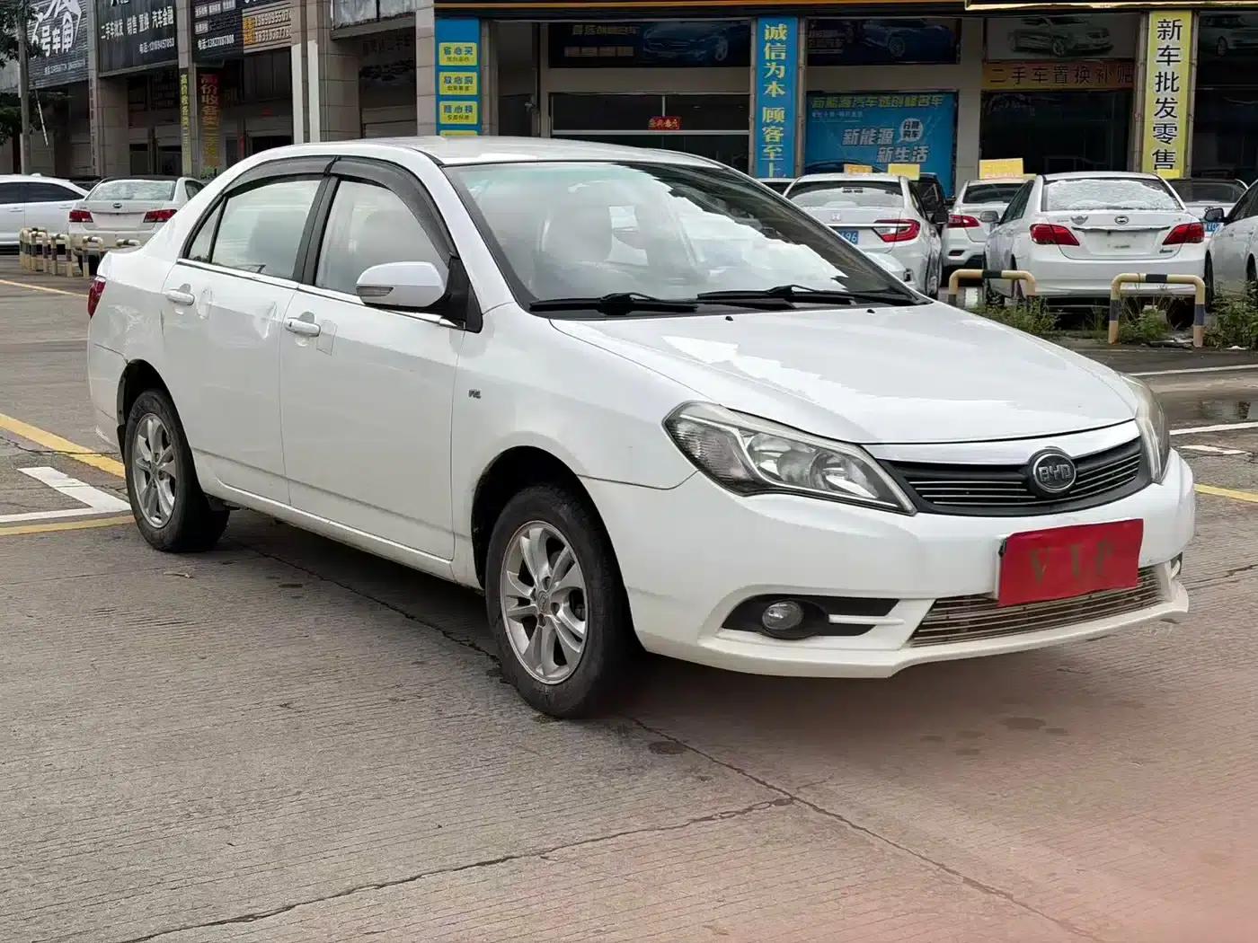 BYD F3 2014 1.5L Automatic Deluxe Edition — миниатюра 3