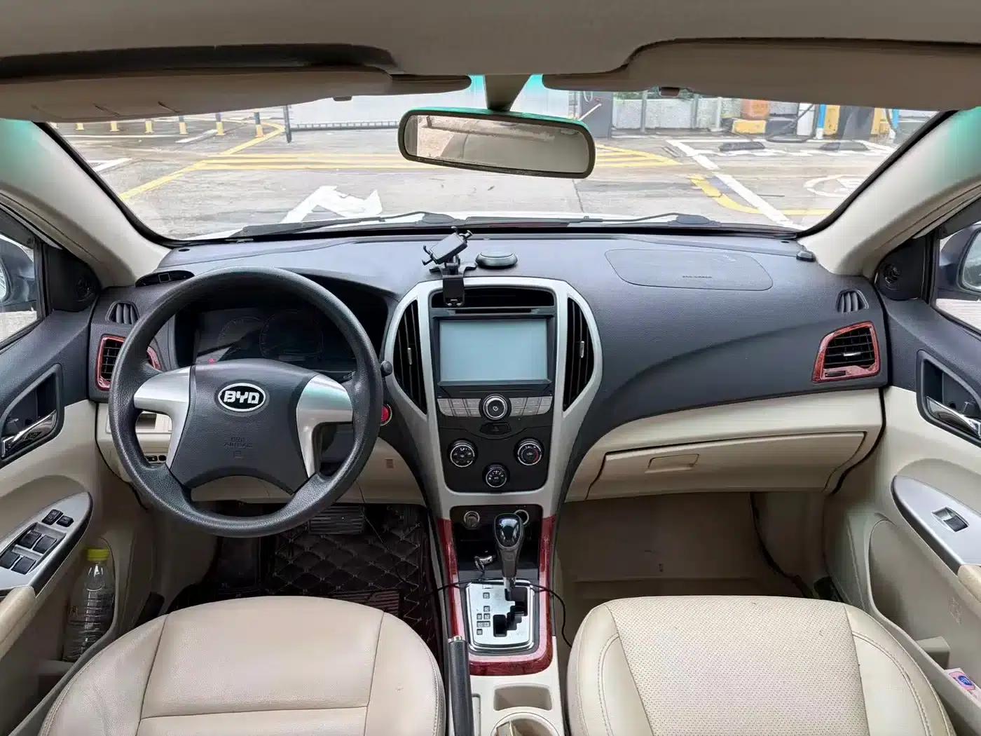 BYD F3 2014 1.5L Automatic Deluxe Edition — миниатюра 6