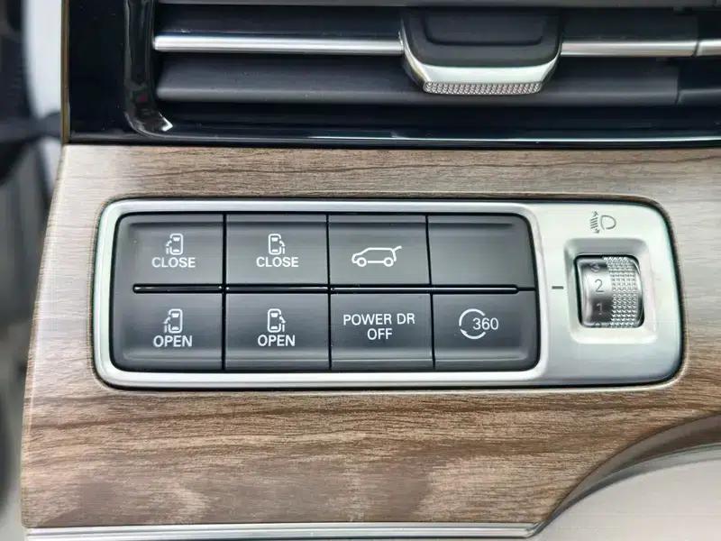 Roewe iMAX8 2023 400TGI Premium Edition — миниатюра 11