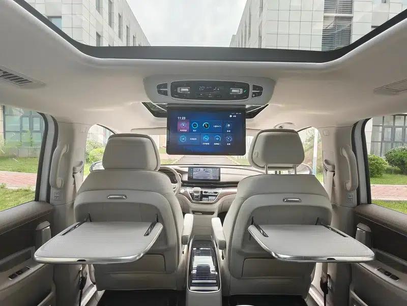 Roewe iMAX8 2023 400TGI Premium Edition — миниатюра 18