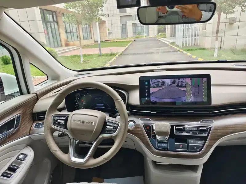 Roewe iMAX8 2023 400TGI Premium Edition — миниатюра 19