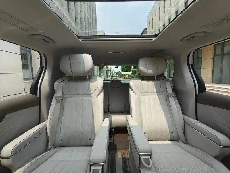 Roewe iMAX8 2023 400TGI Premium Edition — миниатюра 22