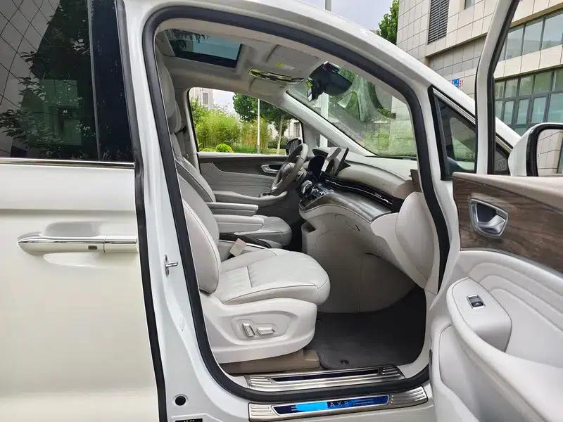 Roewe iMAX8 2023 400TGI Premium Edition — миниатюра 25