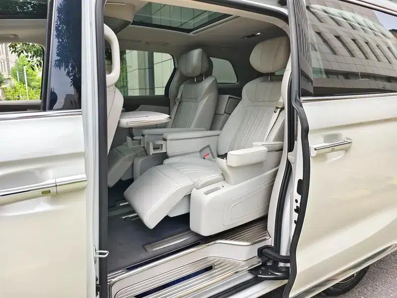 Roewe iMAX8 2023 400TGI Premium Edition — миниатюра 27