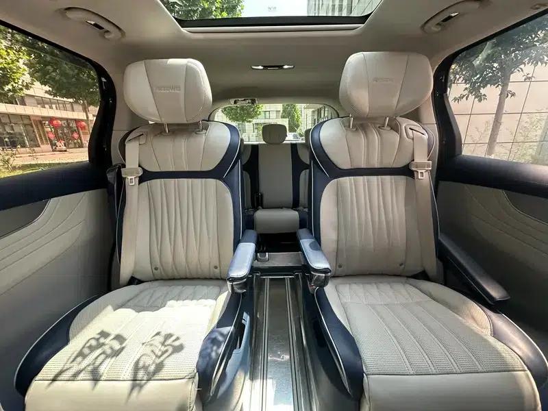 Roewe iMAX8 2021 400TGI Supreme Series Premium Edition — миниатюра 21