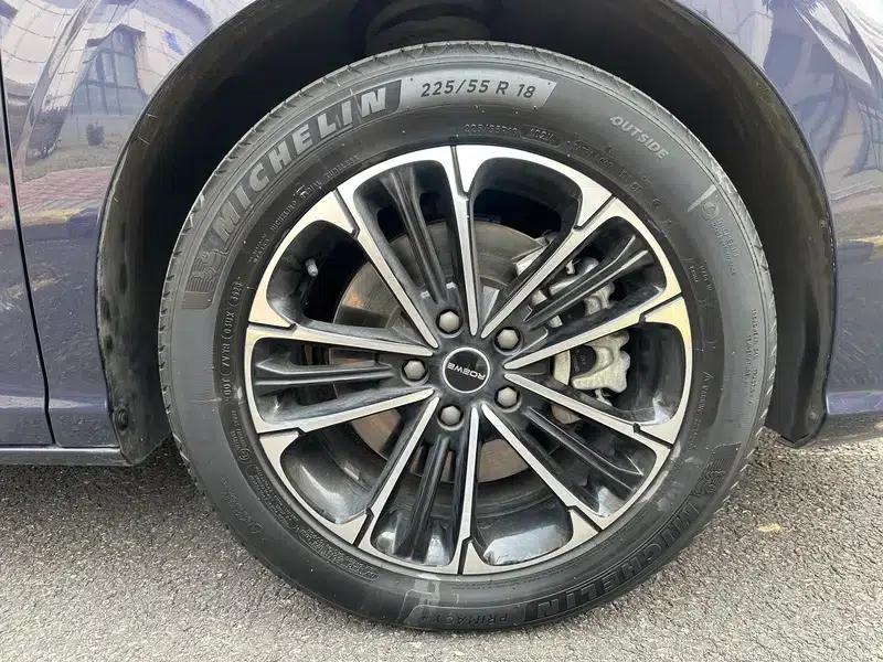 Roewe iMAX8 2021 400TGI Supreme Series Premium Edition — миниатюра 9