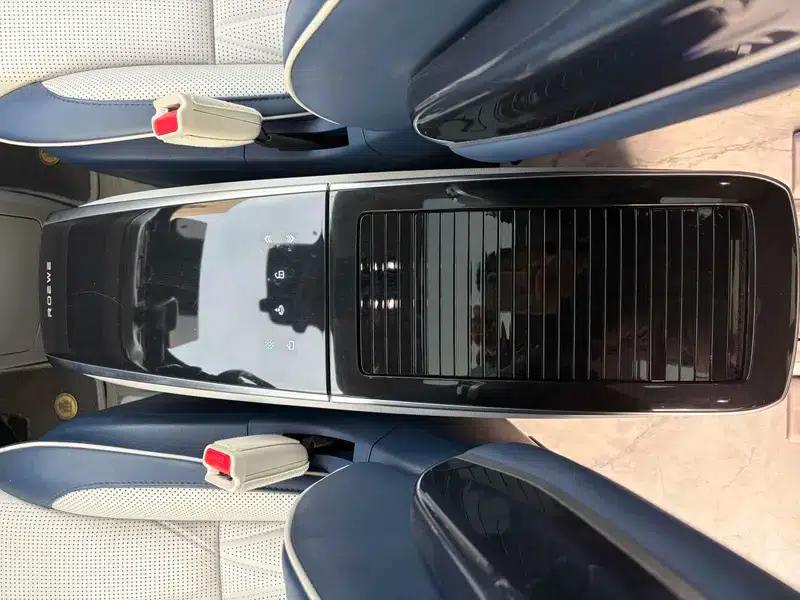 Roewe iMAX8 2021 400TGI Supreme Series Edition — миниатюра 11