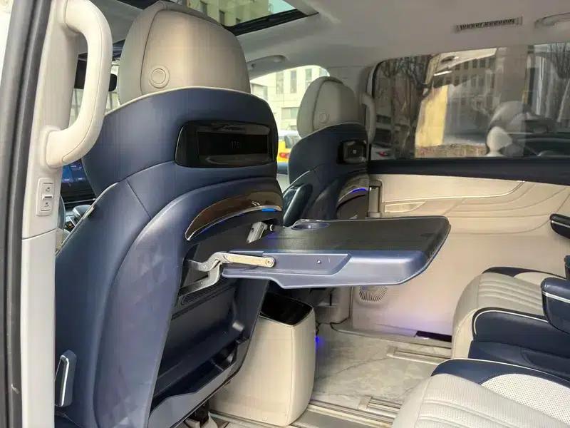 Roewe iMAX8 2021 400TGI Supreme Series Edition — миниатюра 12