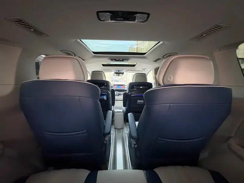 Roewe iMAX8 2021 400TGI Supreme Series Edition — миниатюра 21