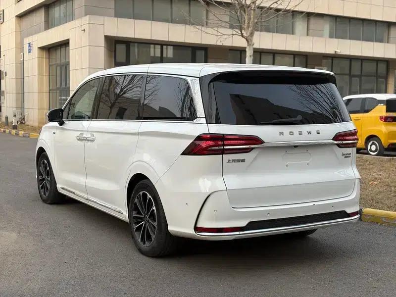 Roewe iMAX8 2021 400TGI Supreme Series Edition — миниатюра 4