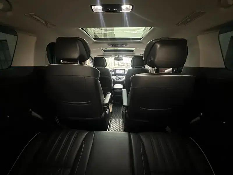 Roewe iMAX8 2022 400TGI Joyful Edition — миниатюра 11