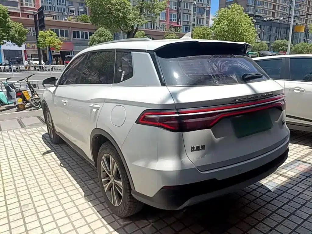 Song Pro 2019 1.5T Automatic Luxury Edition — миниатюра 5