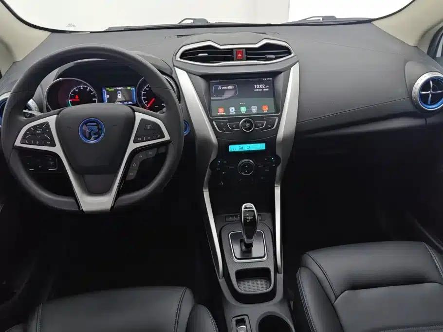 Yuan New Energy 2018 EV360 Smart Connected Cool Edition — миниатюра 12