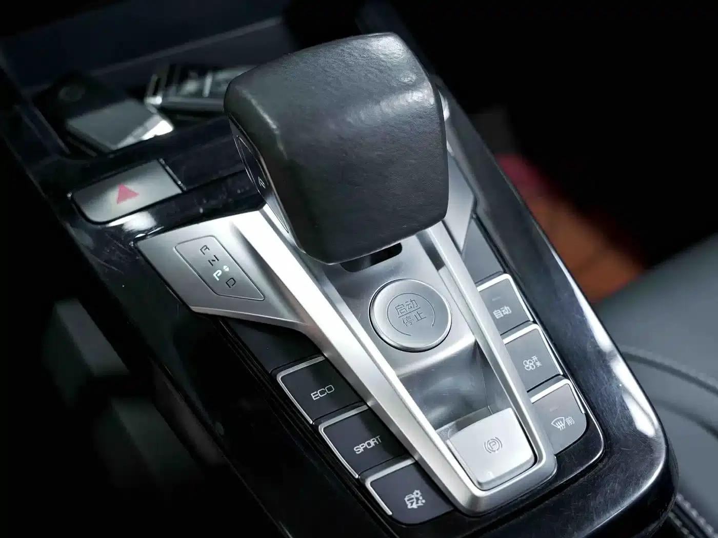 Yuan New Energy 2019 EV535 High-Energy Navigation Edition — миниатюра 8