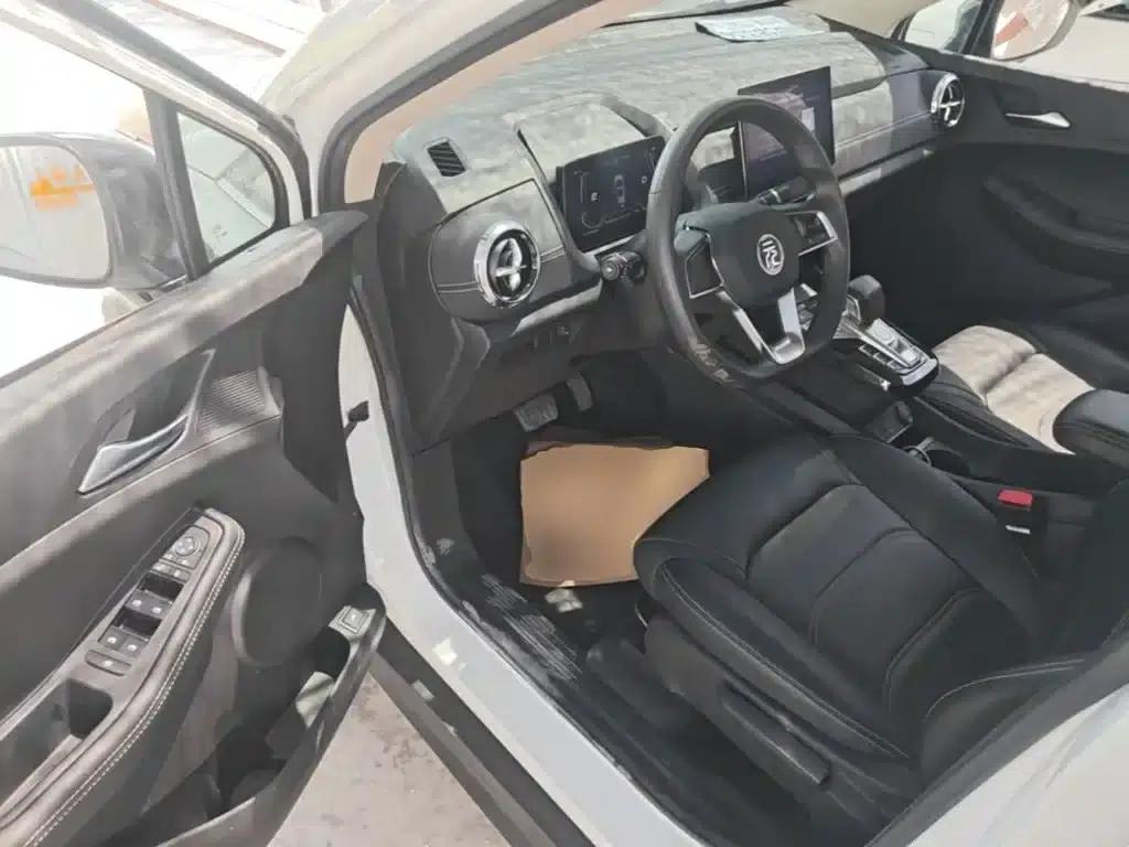 Yuan New Energy 2019 EV360 Smart Connected Comfort Edition — миниатюра 16