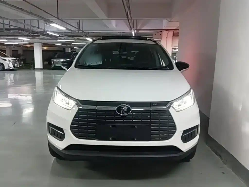 Yuan New Energy 2019 EV535 High-Energy Navigation Edition — миниатюра 3
