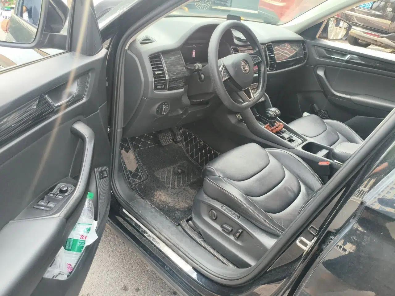 Skoda Kodiaq 2019 Facelifted TSI330 5-Seater Two-Wheel-Drive Luxury Enjoyment Edition China V Emission Standard — миниатюра 16