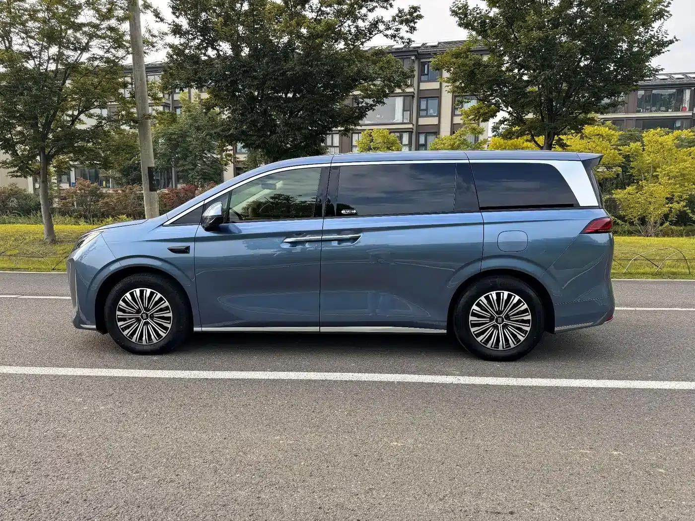 Summer 2025 DM-i 1.5T 180km Excellent Edition — миниатюра 7