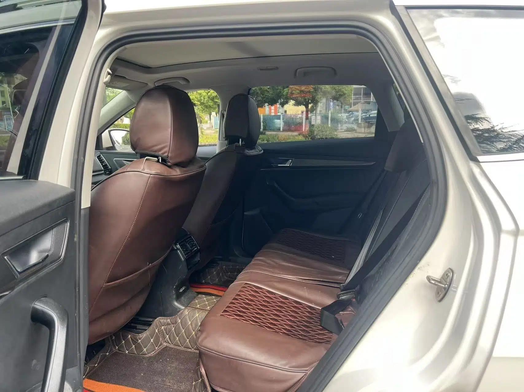 Skoda Karoq 2020 TSI280 Luxury Smart Edition China VI Standard — миниатюра 5