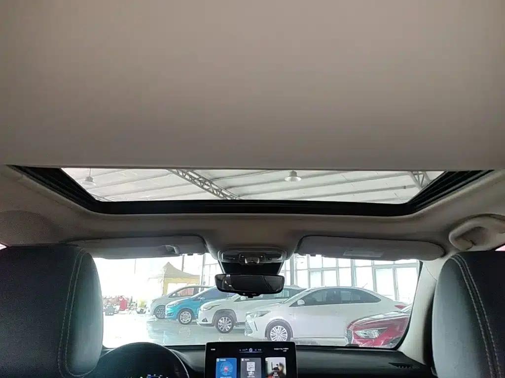 Song 2019 1.5TI Automatic Intelligent Connectivity Premium Edition — миниатюра 14