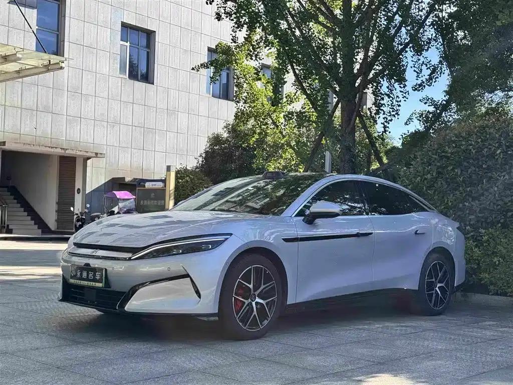 Han L 2025 EV All-Wheel Drive LiDAR Flagship Edition — миниатюра 1