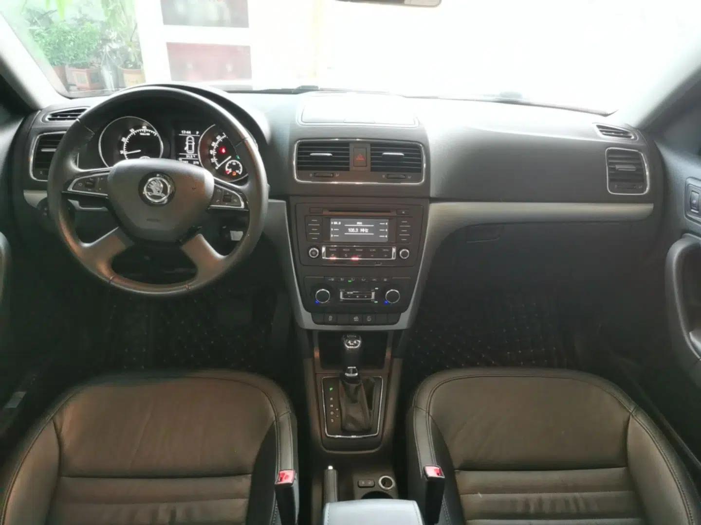Skoda Yeti 2014 1.8TSI DSG Polar Edition — миниатюра 12