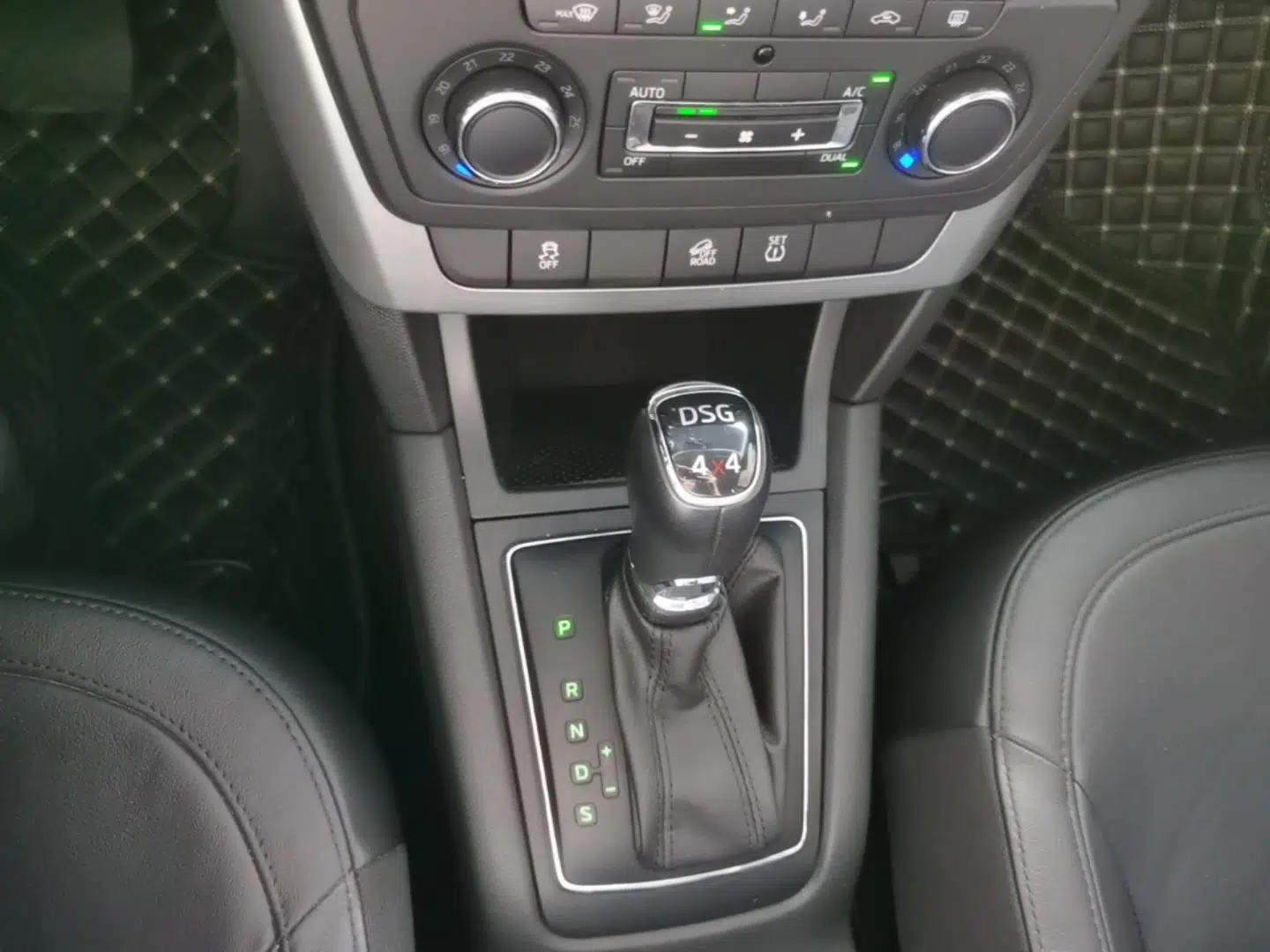 Skoda Yeti 2014 1.8TSI DSG Polar Edition — миниатюра 16
