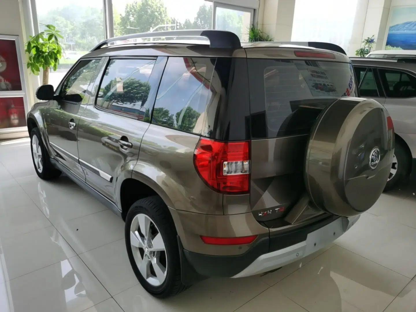 Skoda Yeti 2014 1.8TSI DSG Polar Edition — миниатюра 4