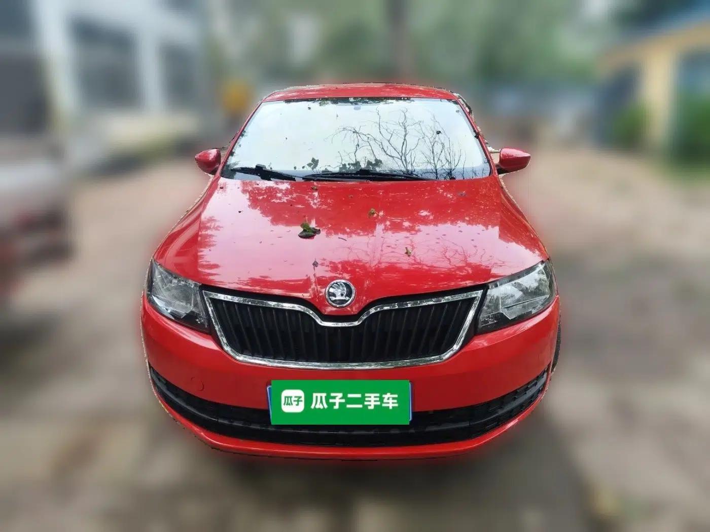 Skoda Rapid Spaceback 2016 Revised Version 1.6L Automatic Front-Drive Edition — миниатюра 2