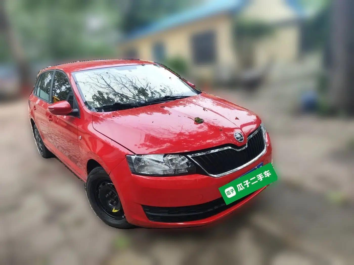 Skoda Rapid Spaceback 2016 Revised Version 1.6L Automatic Front-Drive Edition — миниатюра 3