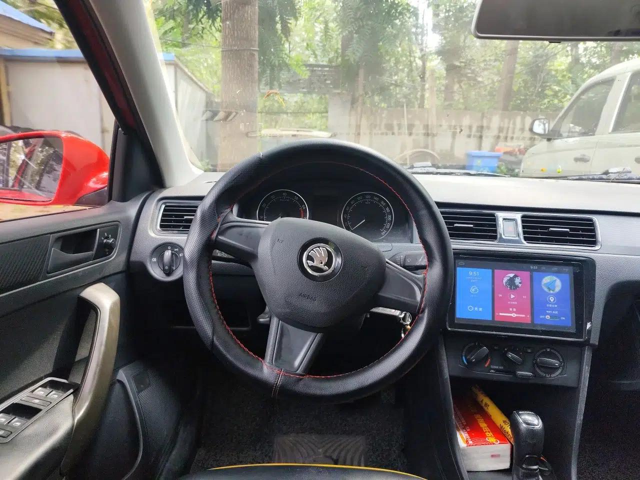 Skoda Rapid Spaceback 2016 Revised Version 1.6L Automatic Front-Drive Edition — миниатюра 10