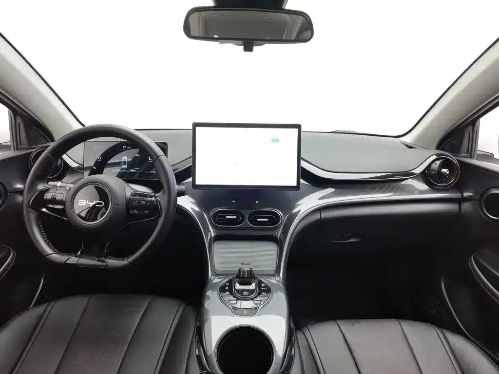 BYD e2 2024 Glory Edition Luxury Model — миниатюра 5