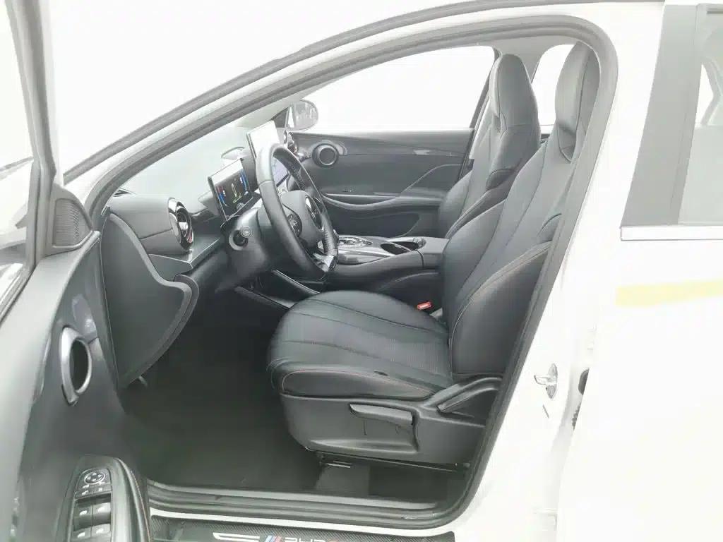 BYD e2 2024 Glory Edition Luxury Model — миниатюра 10