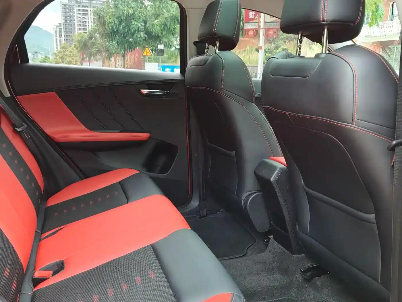 BYD e2 2021 Premium Edition — миниатюра 4