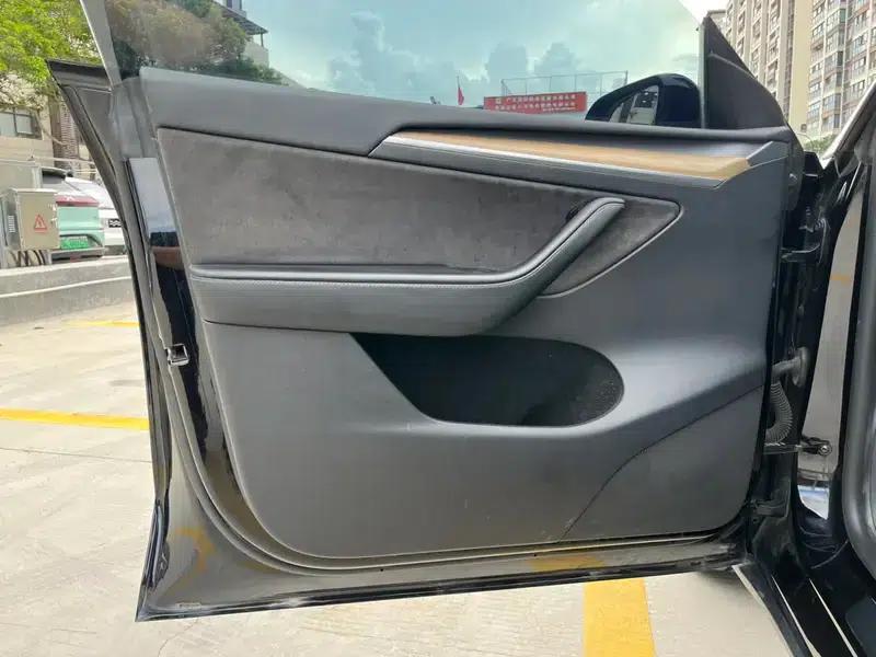 Model Y 2022 Rear-Wheel Drive — миниатюра 12