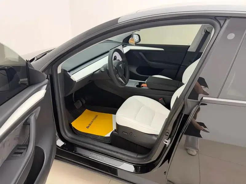 Model Y 2021 Standard Range Rear-Wheel Drive — миниатюра 17